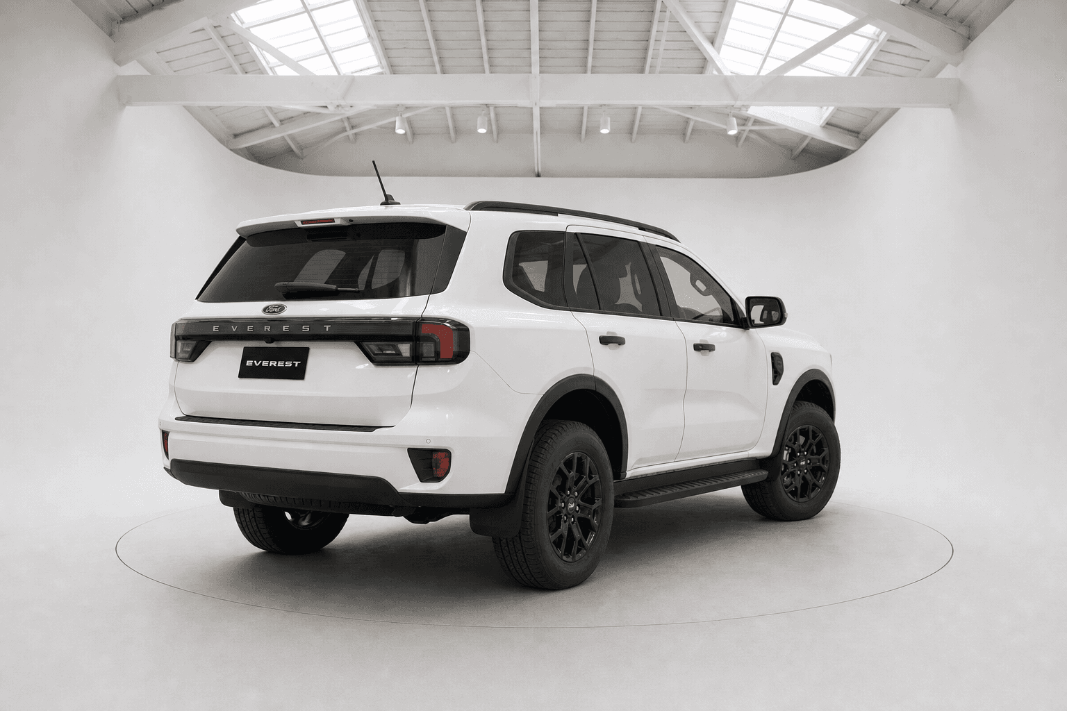 Ford Everest · Rear three-quarter